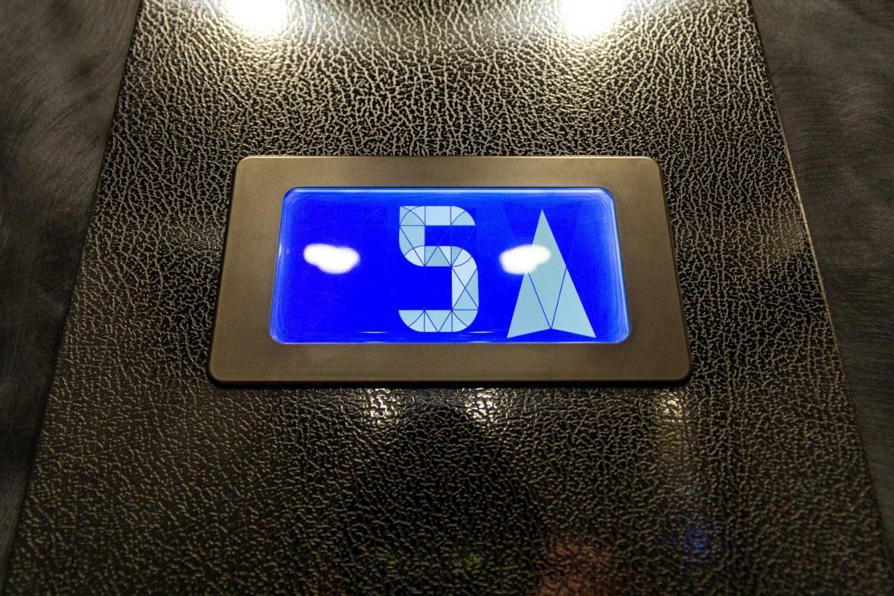 Columbia & Ninfea 3*