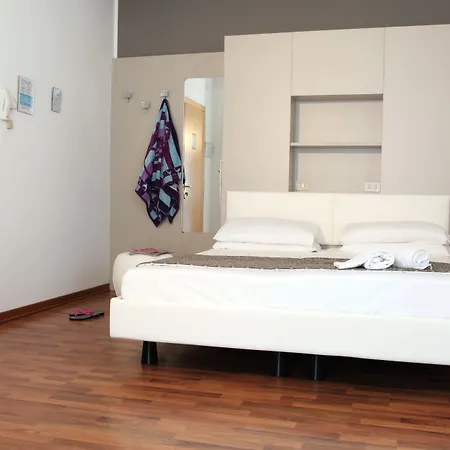 Hotel Columbia&ninfea 3*