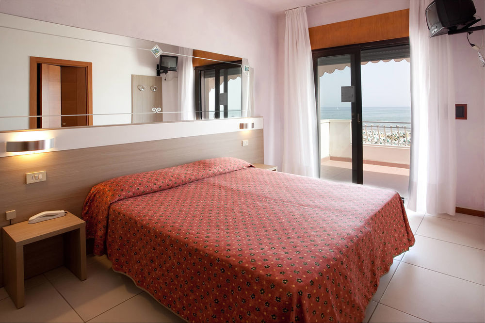 Columbia&ninfea Hotel 3*