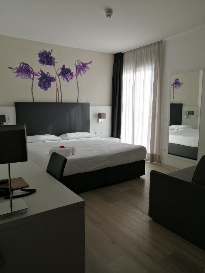 Columbia&ninfea Hotel