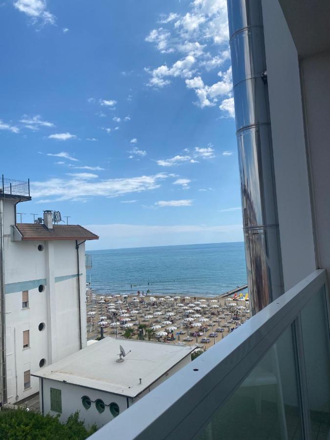 Hotel Columbia&ninfea