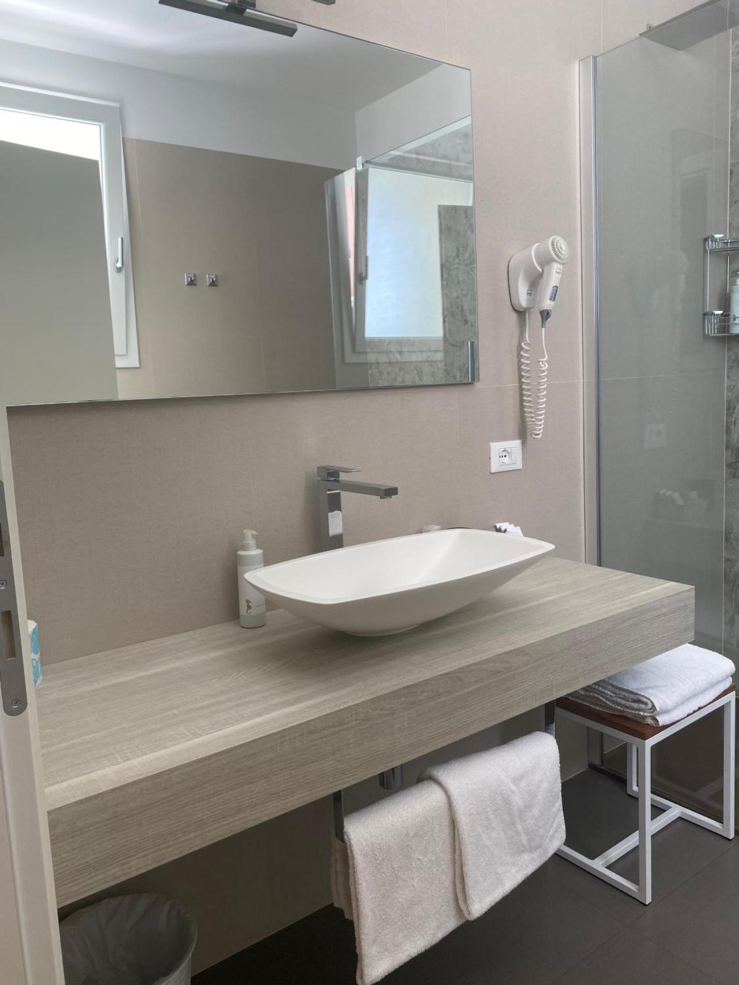 Hotel Columbia&ninfea 3*