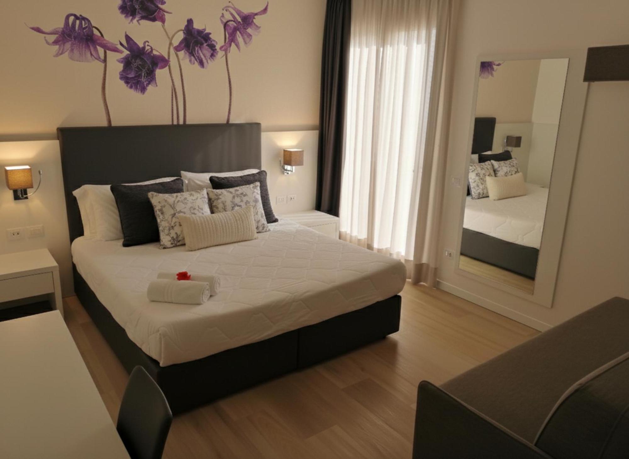 Hotel Columbia&ninfea 3*